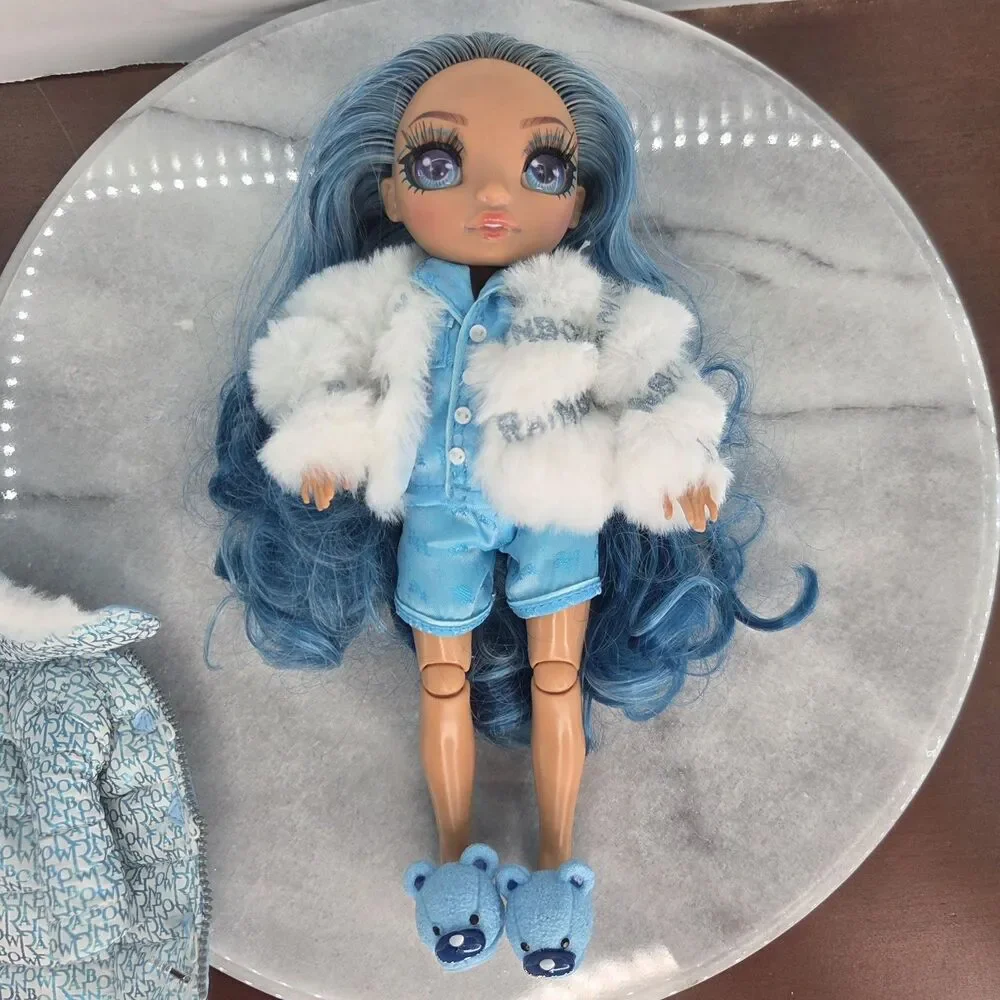 Rainbow High Skyler Blue Doll Blue Hair Pajamas Robe Slippers Faux Fur Coat